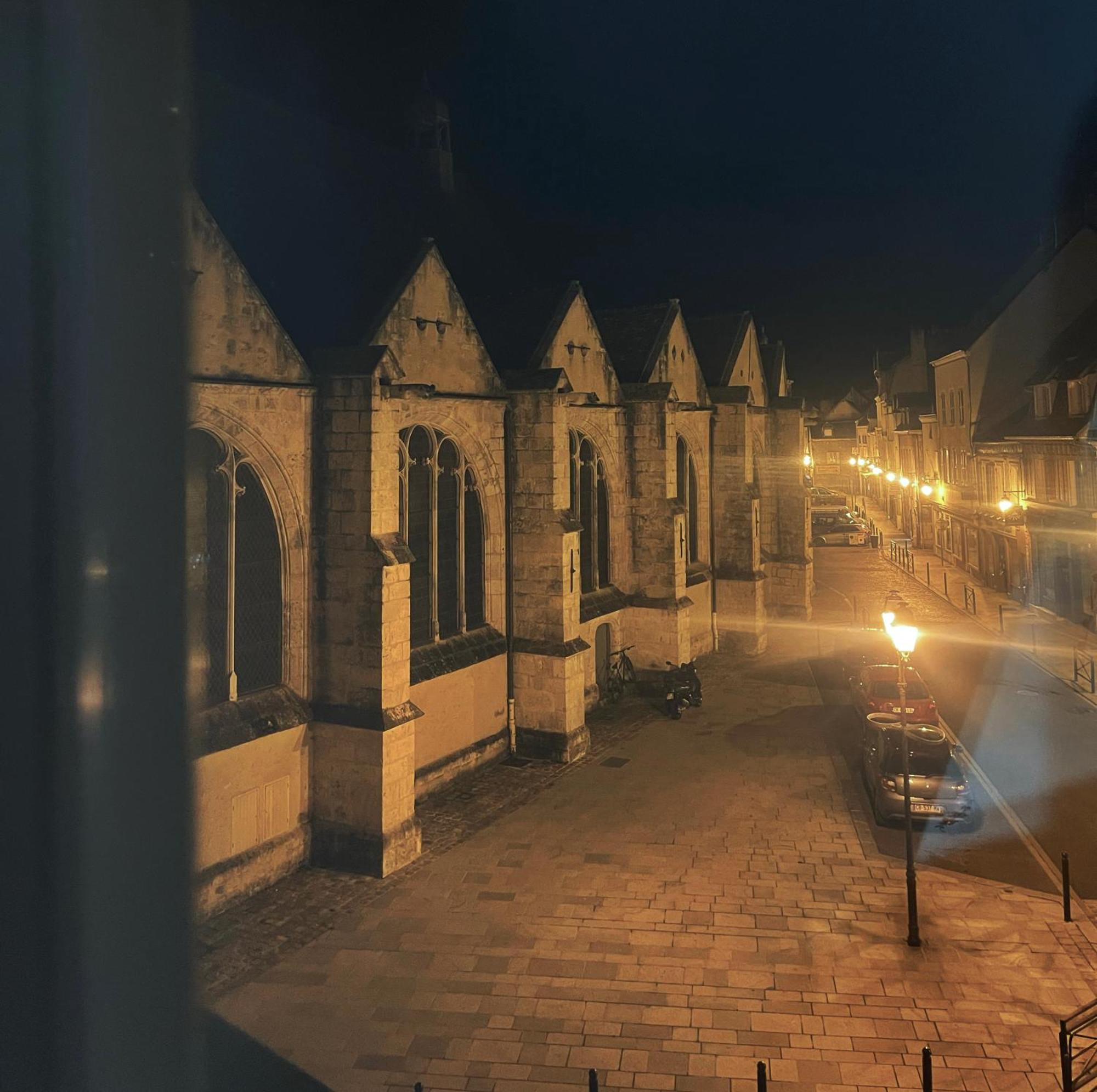 Place Sainte Marguerite Provins Extérieur photo